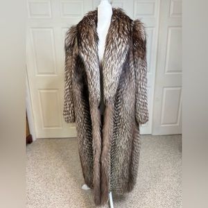 Gorgeous Silver long coat An extremely rare and classy.